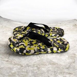 REI Co-op Flip Flops Mens 7 Womens 8 Camo Outdoor Sandals Black Green Thong
